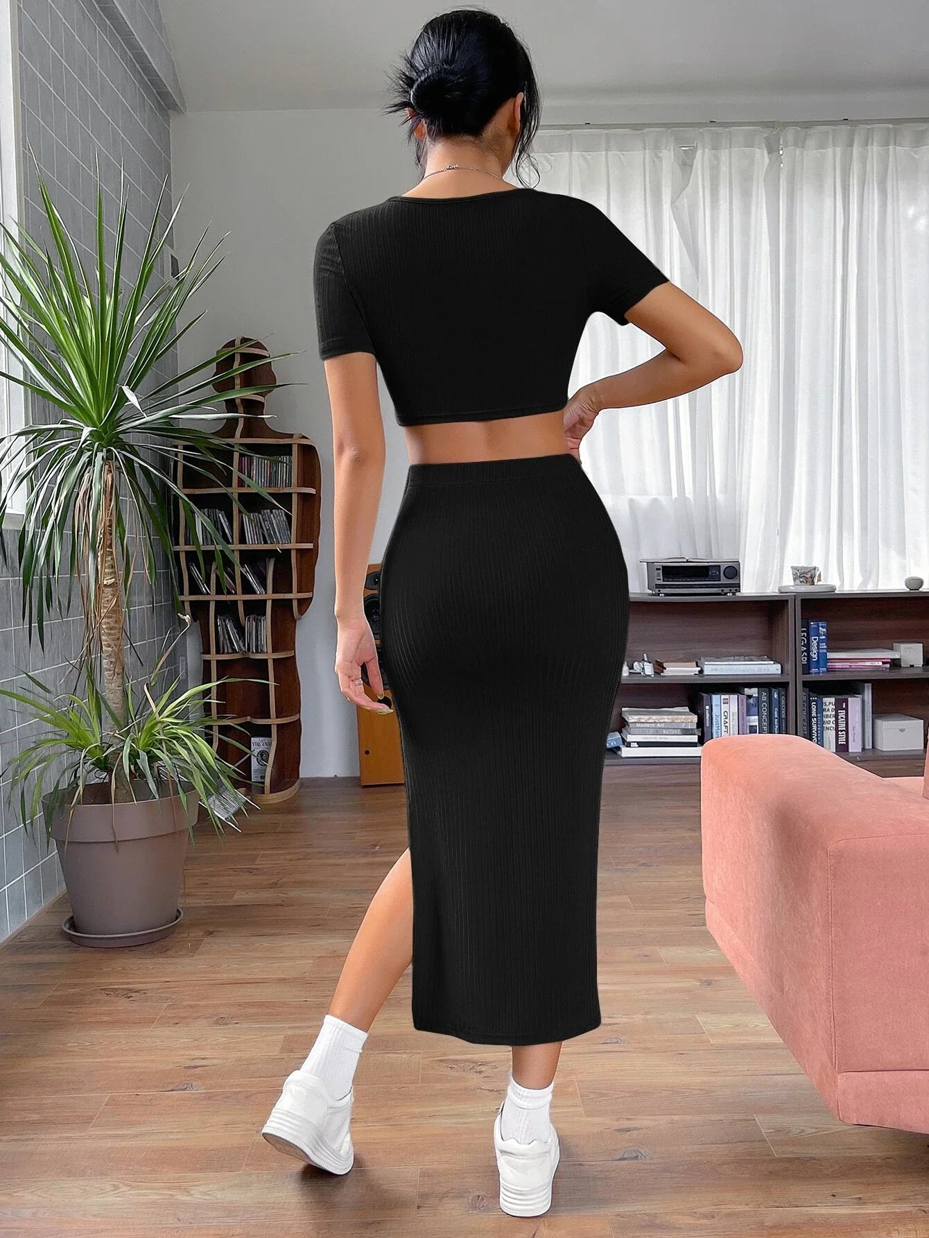 SHEIN EZwear Solid Crop Tee & Split Thigh Skirt