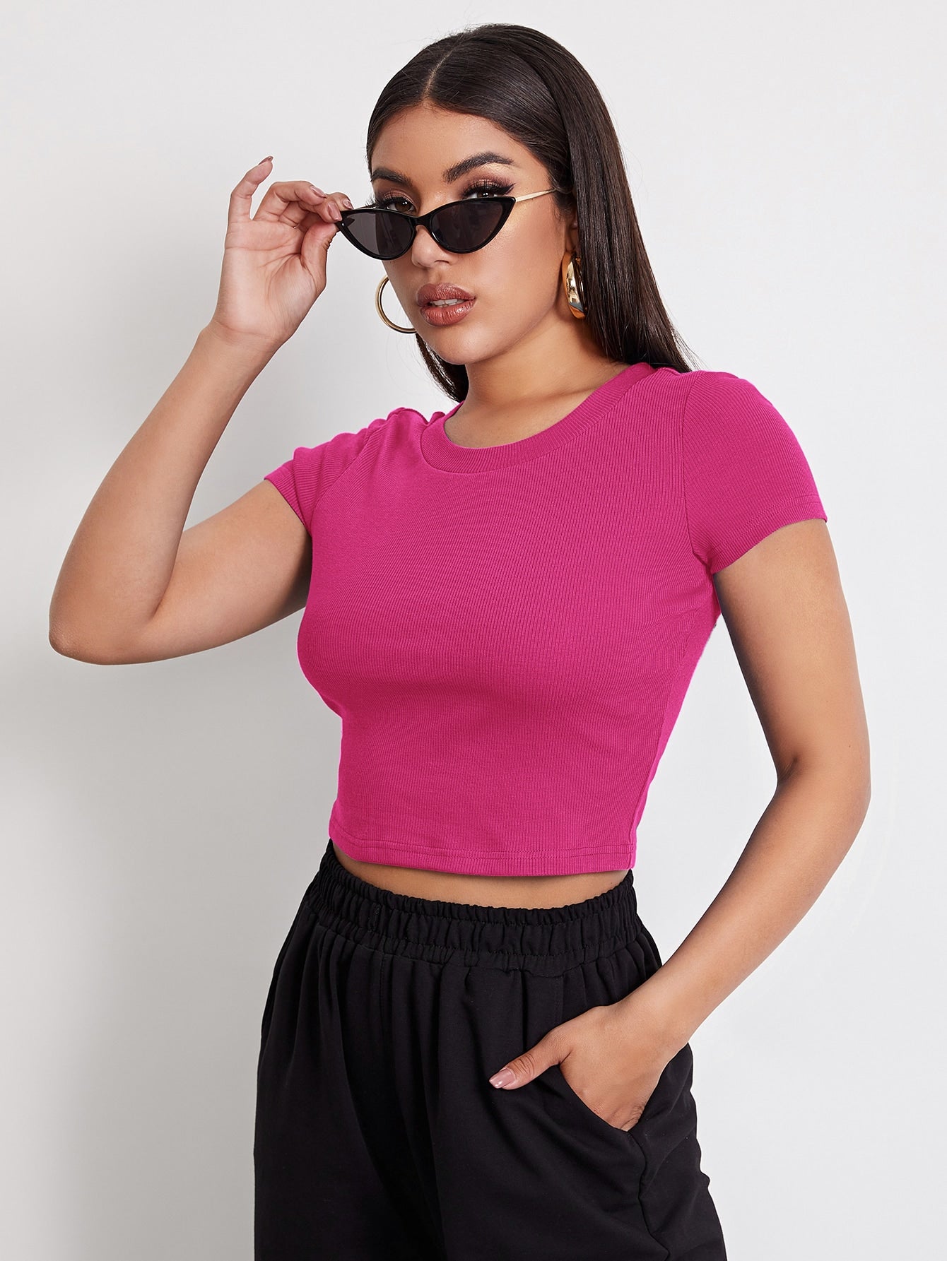 SHEIN EZwear Crew Neck Crop Tee