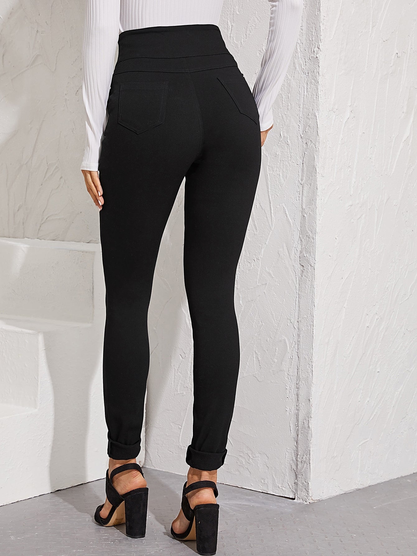 SHEIN Essnce High-Rise Skinny Jeans