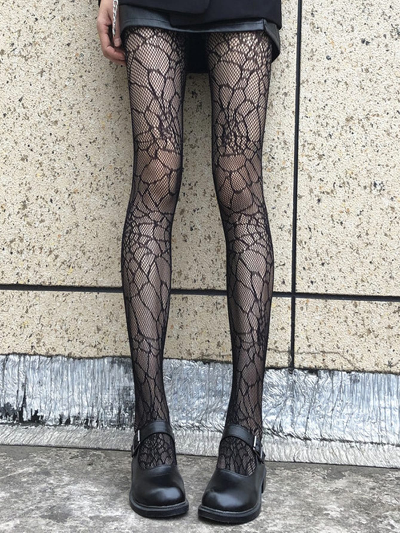 SHEIN Spiderweb Pattern Fishnet Tights